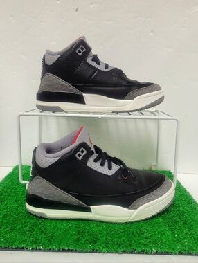 Nike Air Jordan 3 Retro Black Cement Grey Red PS Size 1.5Y  DM0966-010 Shoes
